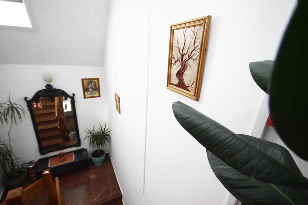Parti Panzio Hotel Tata Buitenkant foto