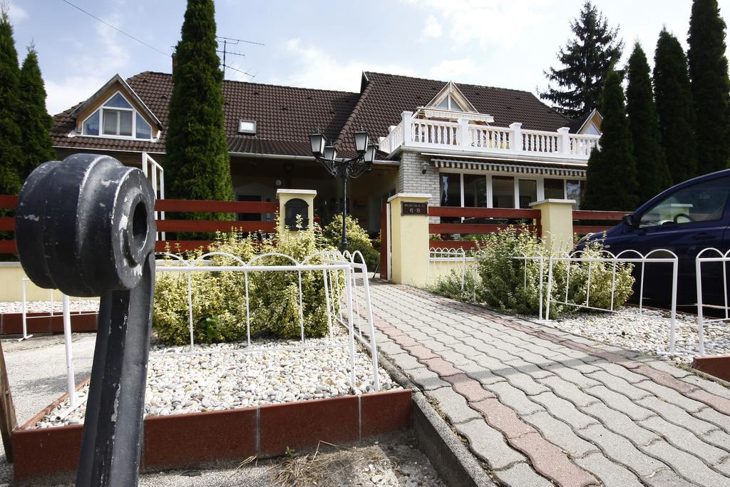 Parti Panzio Hotel Tata Buitenkant foto